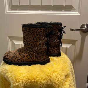 Cheetah Print Uggs .